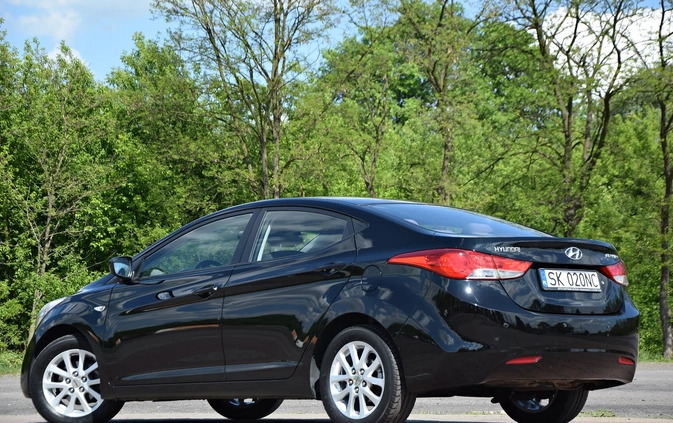 Hyundai Elantra cena 29900 przebieg: 142000, rok produkcji 2011 z Węgorzewo małe 631